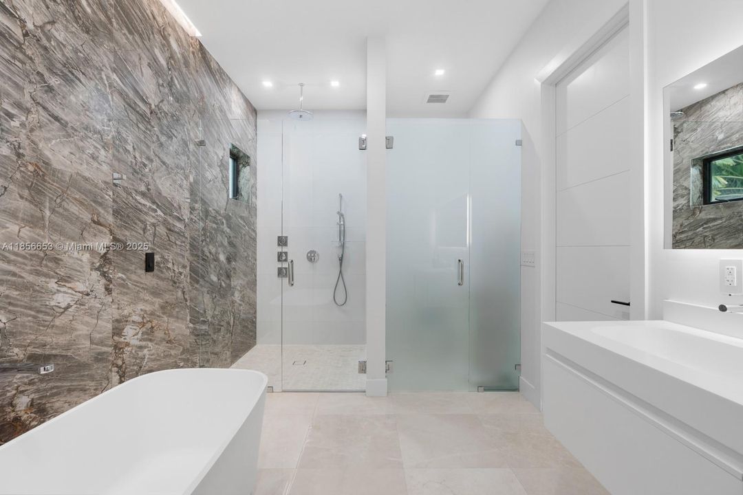 For Sale: $4,700,000 (6 beds, 5 baths, 4806 Square Feet)