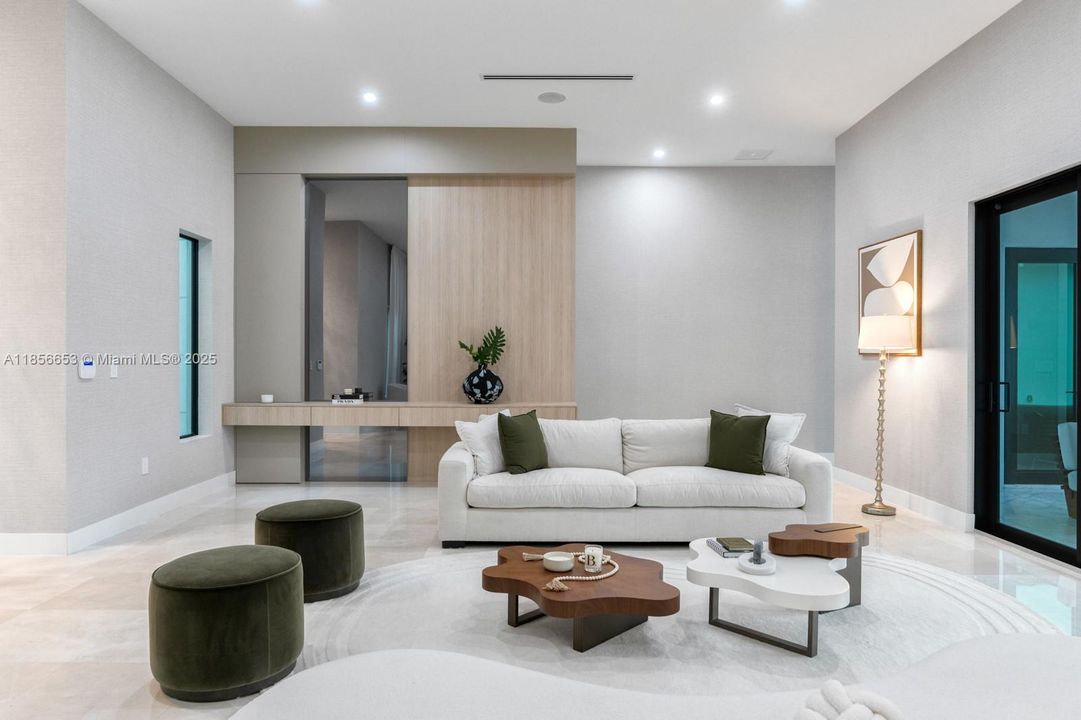 For Sale: $4,700,000 (6 beds, 5 baths, 4806 Square Feet)