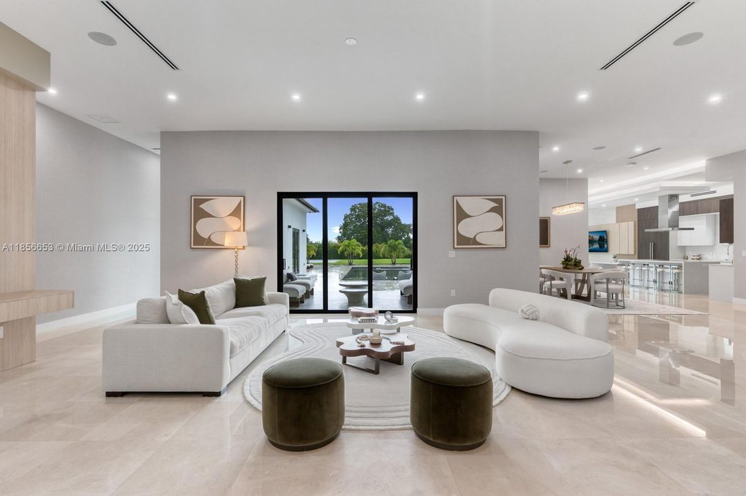 For Sale: $4,700,000 (6 beds, 5 baths, 4806 Square Feet)