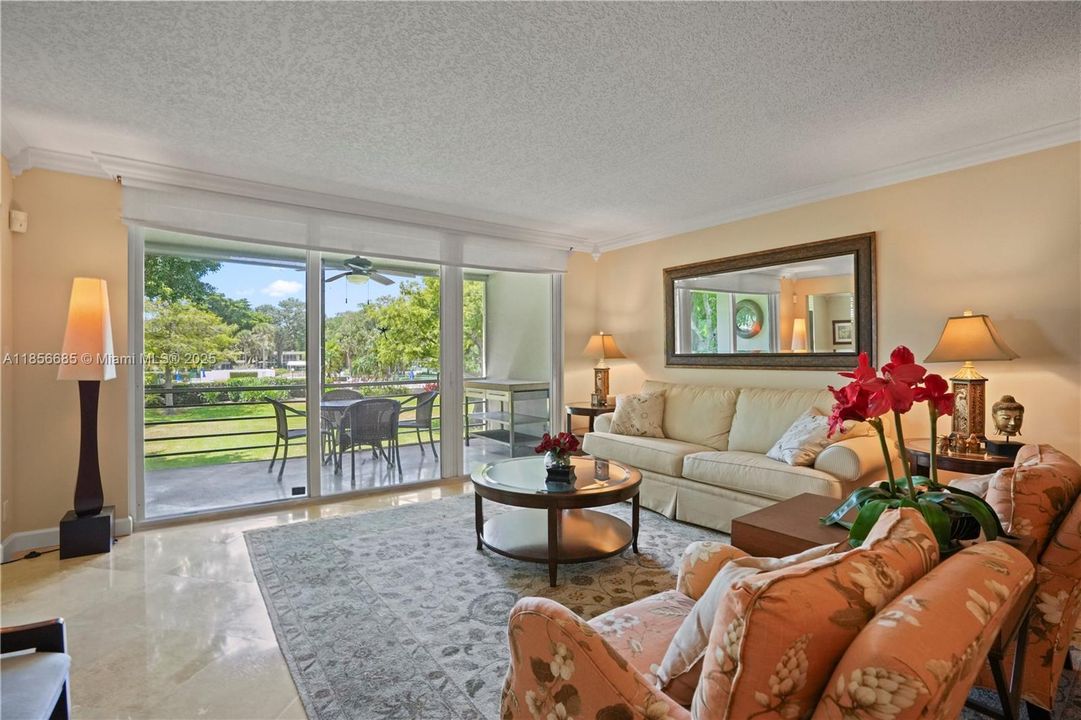 Recently Sold: $299,000 (3 beds, 2 baths, 1444 Square Feet)