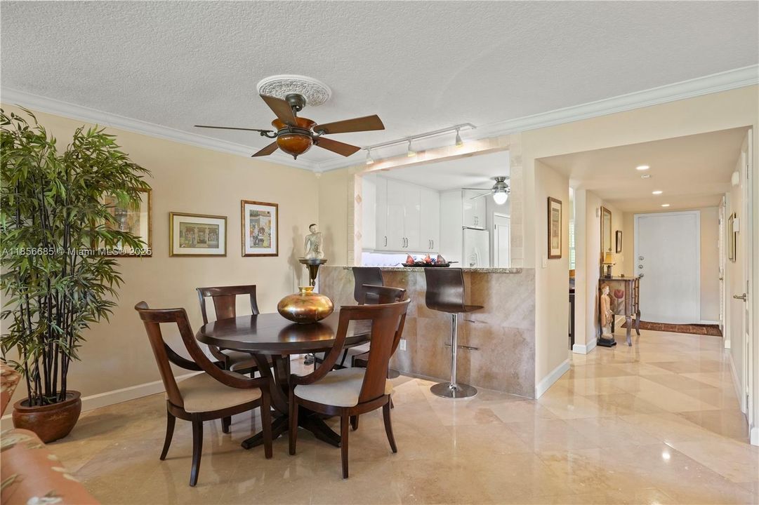 Recently Sold: $299,000 (3 beds, 2 baths, 1444 Square Feet)