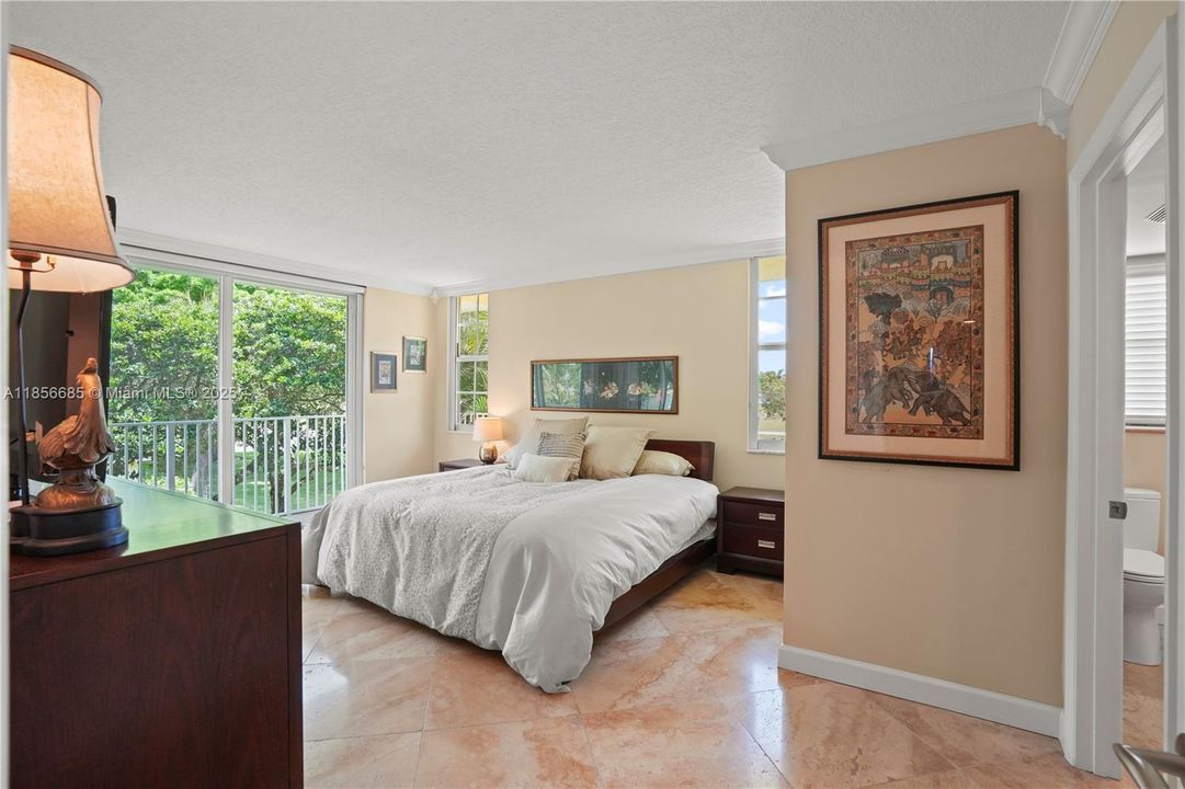 Recently Sold: $299,000 (3 beds, 2 baths, 1444 Square Feet)