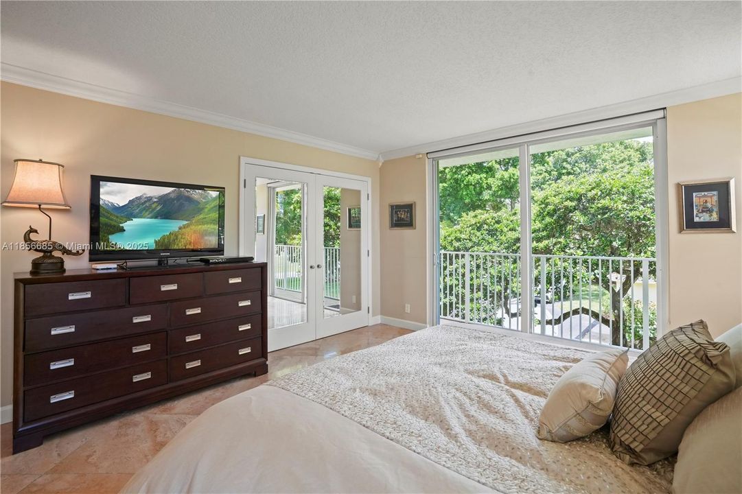 Recently Sold: $299,000 (3 beds, 2 baths, 1444 Square Feet)