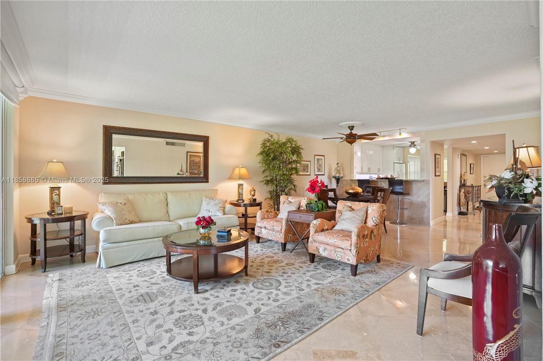 Recently Sold: $299,000 (3 beds, 2 baths, 1444 Square Feet)