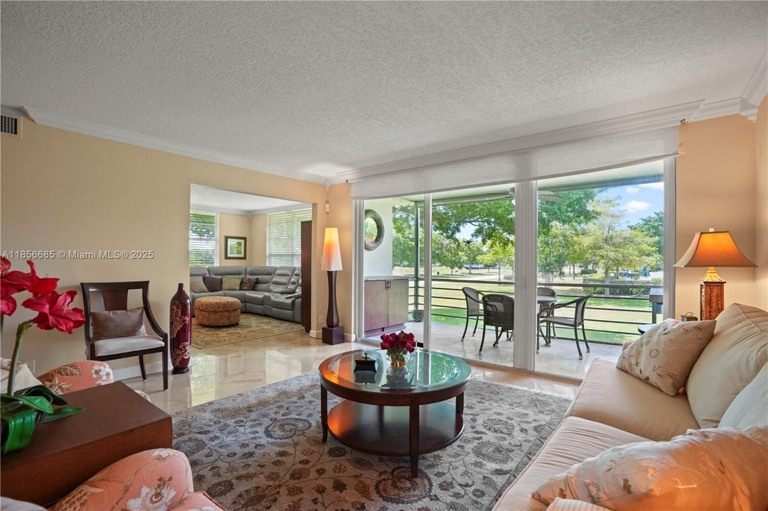 Recently Sold: $299,000 (3 beds, 2 baths, 1444 Square Feet)