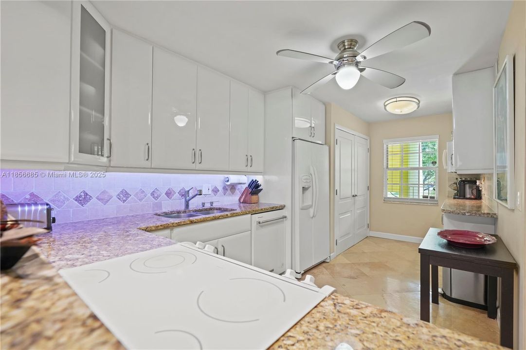 Recently Sold: $299,000 (3 beds, 2 baths, 1444 Square Feet)