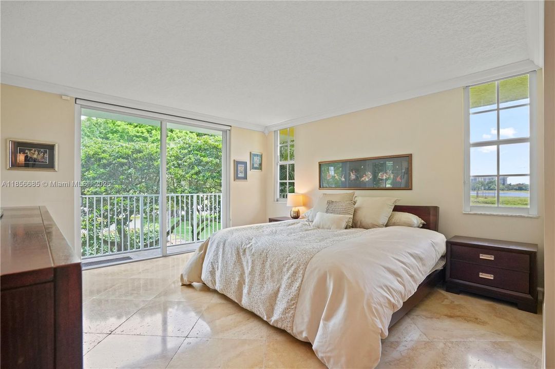 Recently Sold: $299,000 (3 beds, 2 baths, 1444 Square Feet)