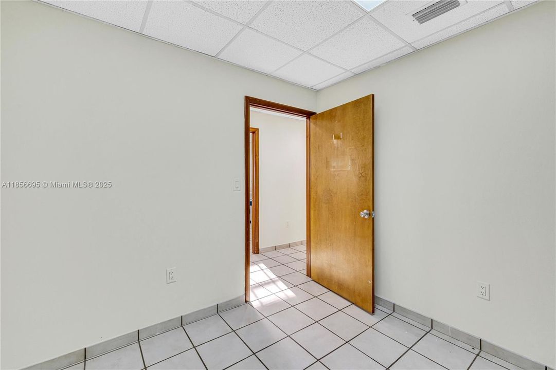 Недавно арендовано: $40 (0 спален, 0 ванн, 0 Квадратных фут)