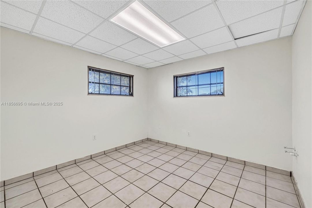 Недавно арендовано: $40 (0 спален, 0 ванн, 0 Квадратных фут)