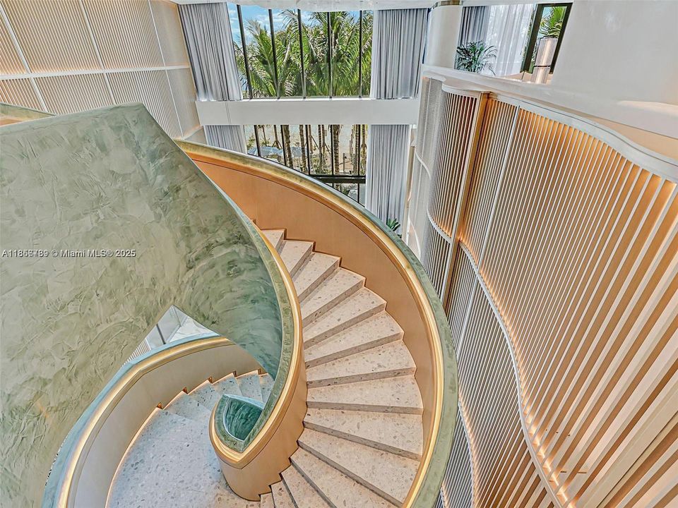 待售: $2,999,000 (3 贝兹, 3 浴室, 2500 平方英尺)