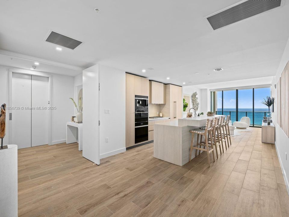 待售: $2,999,000 (3 贝兹, 3 浴室, 2500 平方英尺)