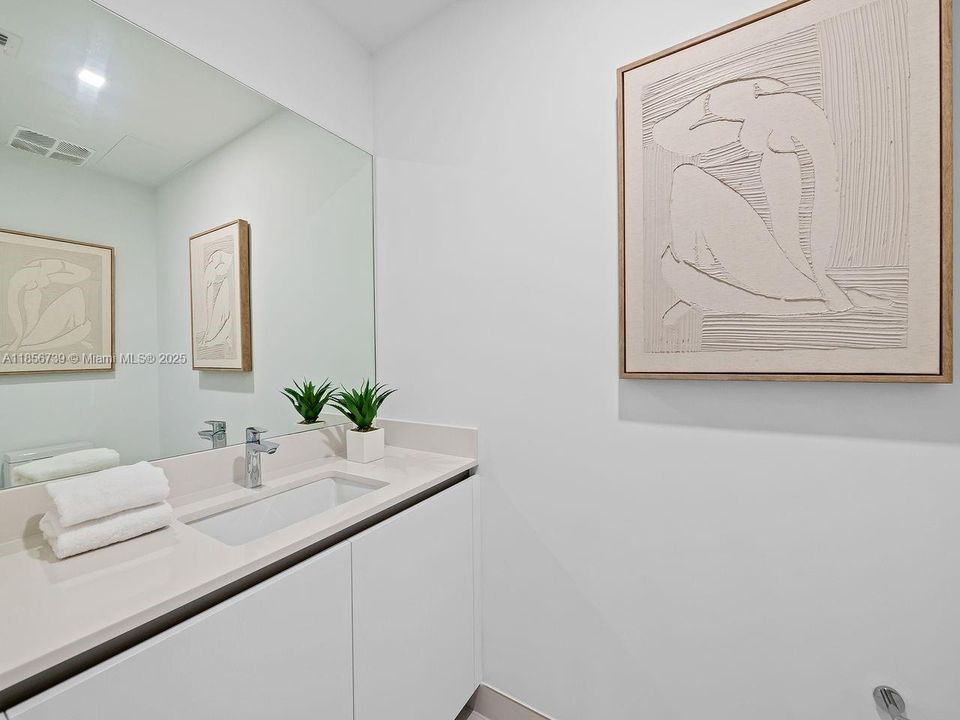 待售: $2,999,000 (3 贝兹, 3 浴室, 2500 平方英尺)