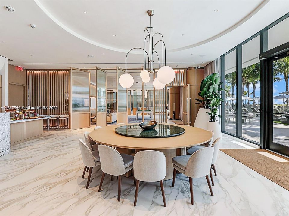 待售: $2,999,000 (3 贝兹, 3 浴室, 2500 平方英尺)