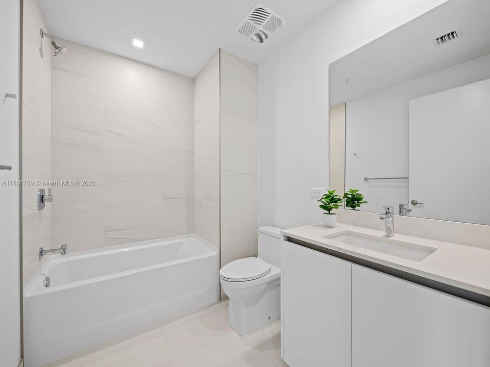 待售: $2,999,000 (3 贝兹, 3 浴室, 2500 平方英尺)