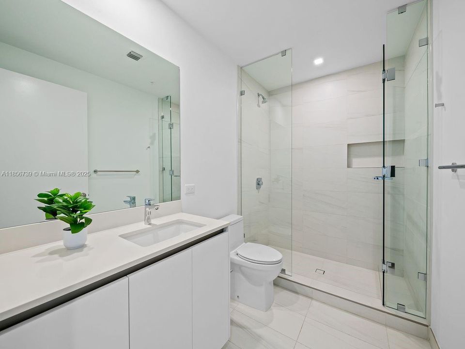 待售: $2,999,000 (3 贝兹, 3 浴室, 2500 平方英尺)