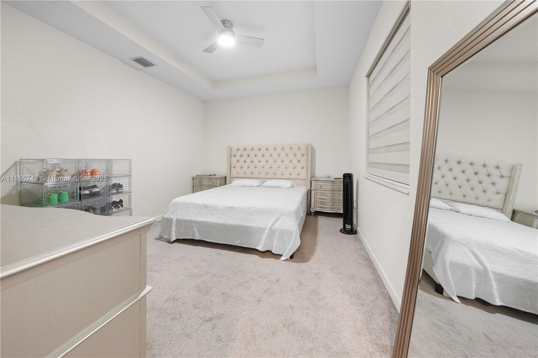 最近售出: $489,000 (3 贝兹, 2 浴室, 1483 平方英尺)