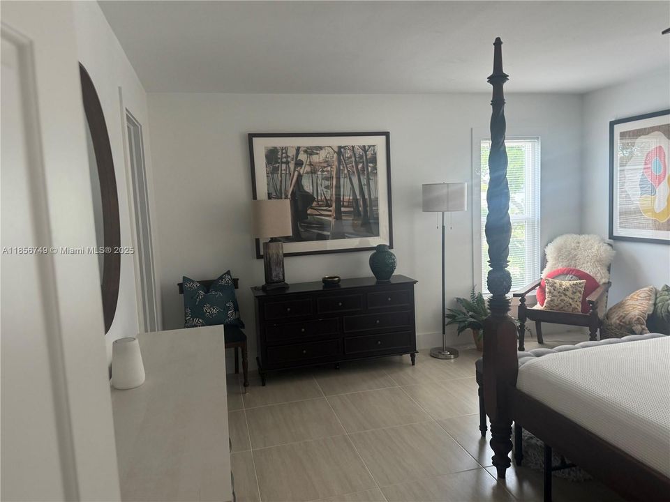 For Sale: $790,000 (3 beds, 2 baths, 1394 Square Feet)