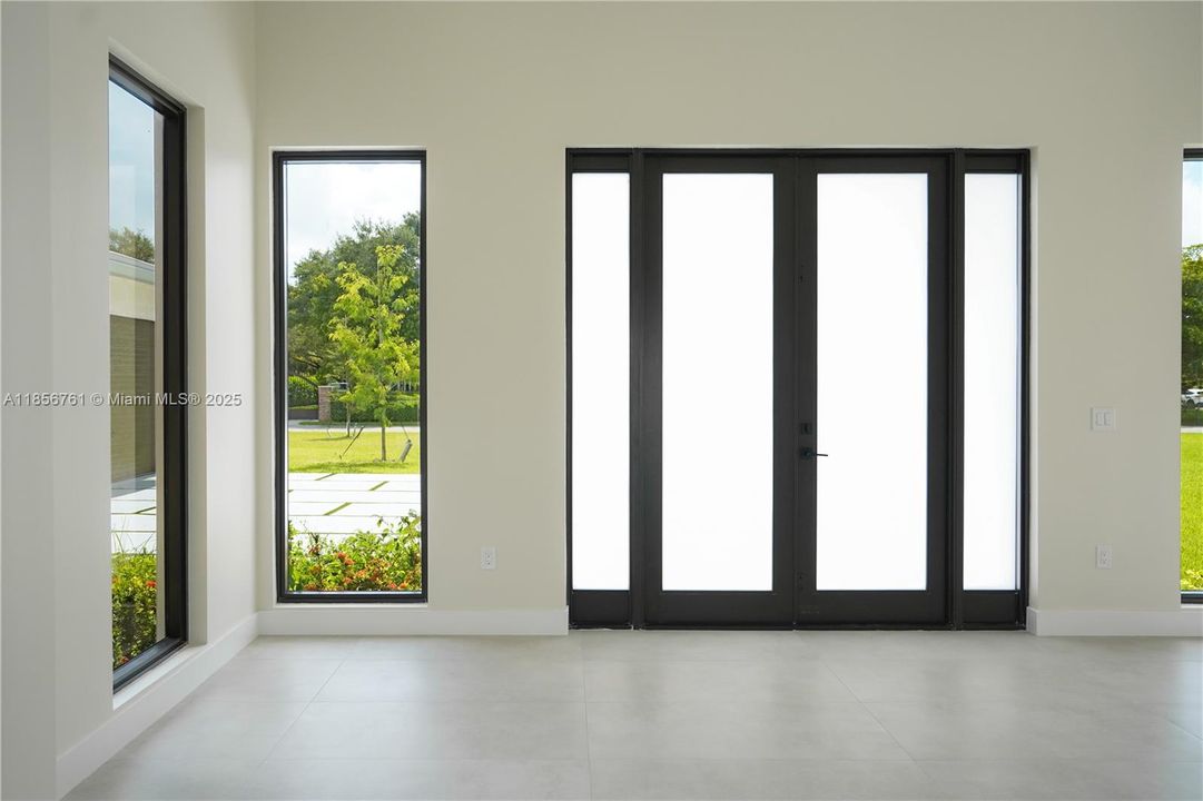 En Venta: $1,850,000 (5 camas, 6 baños, 4000 Pies cuadrados)