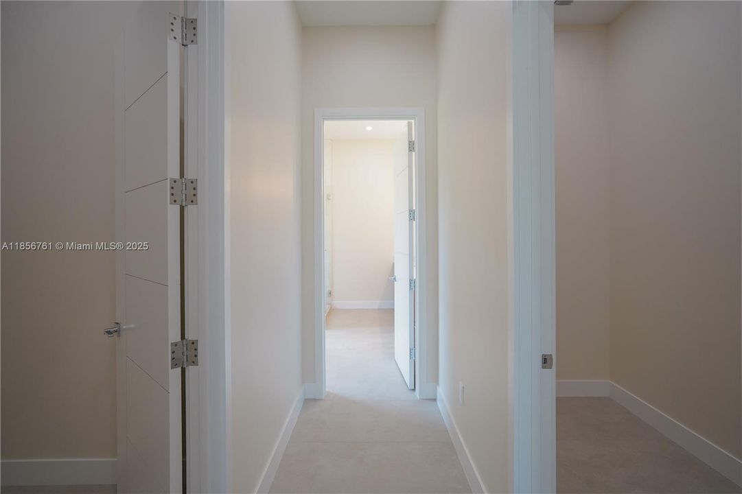 En Venta: $1,850,000 (5 camas, 6 baños, 4000 Pies cuadrados)