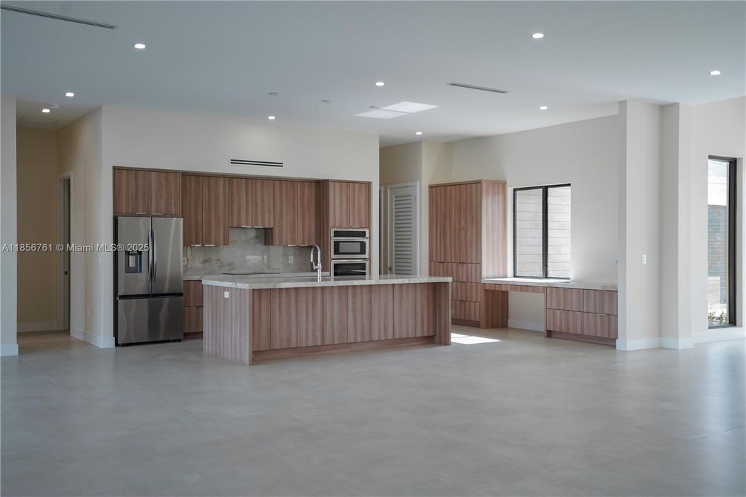 En Venta: $1,850,000 (5 camas, 6 baños, 4000 Pies cuadrados)