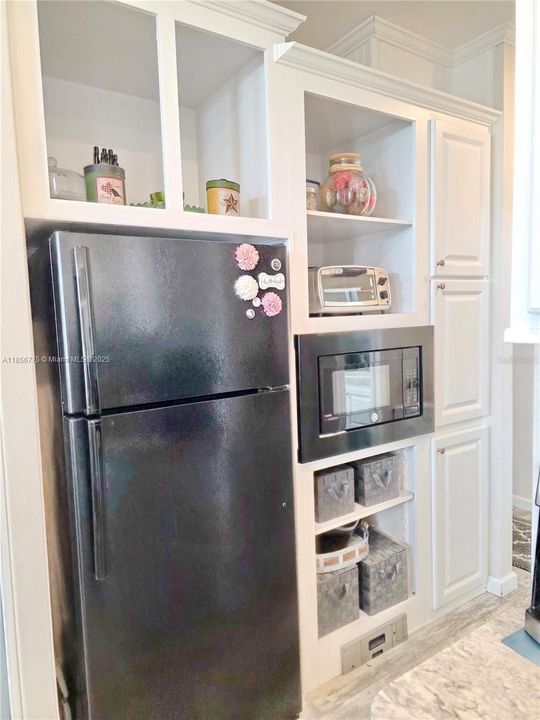 待售: $159,000 (1 贝兹, 1 浴室, 483 平方英尺)