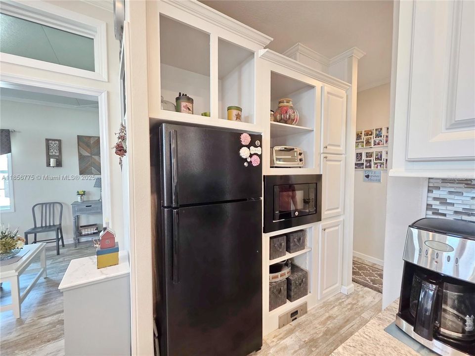 待售: $159,000 (1 贝兹, 1 浴室, 483 平方英尺)