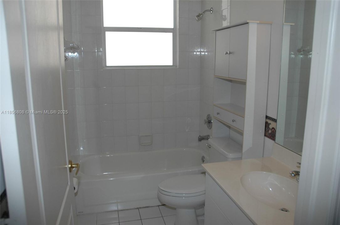 Недавно продано: $509,500 (3 спален, 2 ванн, 1732 Квадратных фут)