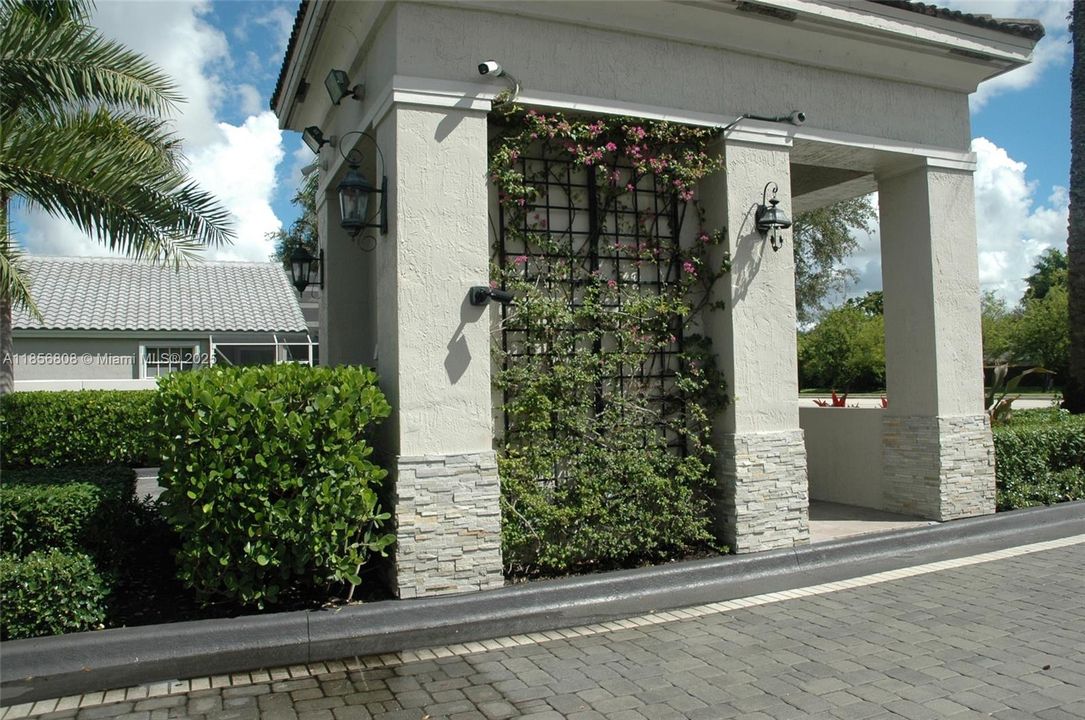 Недавно продано: $509,500 (3 спален, 2 ванн, 1732 Квадратных фут)