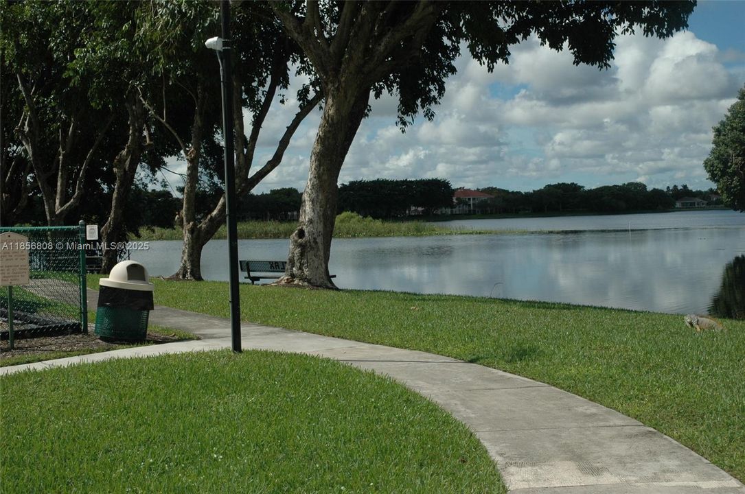 Недавно продано: $509,500 (3 спален, 2 ванн, 1732 Квадратных фут)