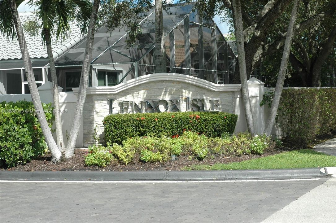 Недавно продано: $509,500 (3 спален, 2 ванн, 1732 Квадратных фут)