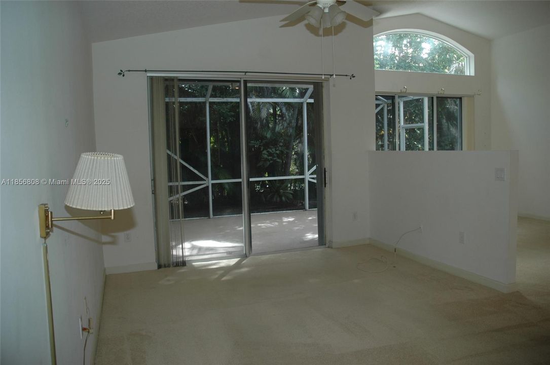 Недавно продано: $509,500 (3 спален, 2 ванн, 1732 Квадратных фут)