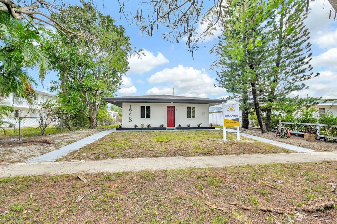 待售: $1,079,000 (0 贝兹, 0 浴室, 2142 平方英尺)