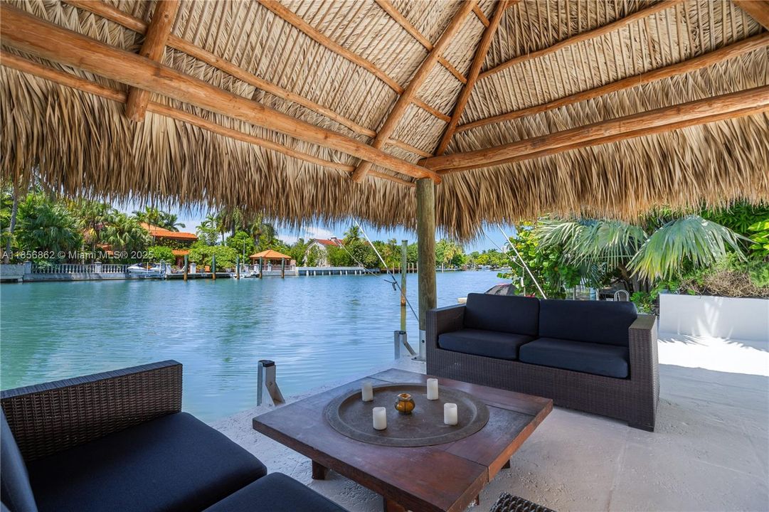 Active With Contract: $6,450,000 (3 beds, 3 baths, 3135 Square Feet)