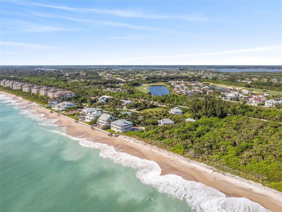 En Venta: $1,195,000 (0.48 acres)