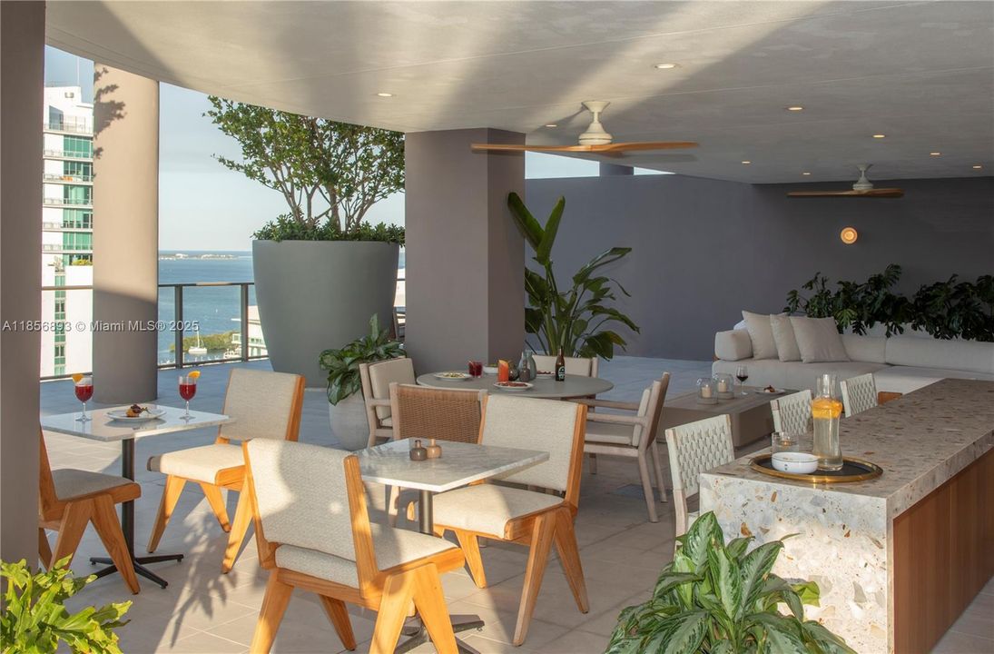 For Sale: $3,900,000 (3 beds, 3 baths, 1811 Square Feet)