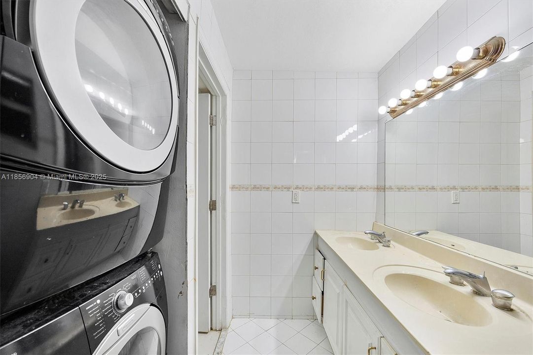 待售: $1,499,000 (0 贝兹, 0 浴室, 0 平方英尺)