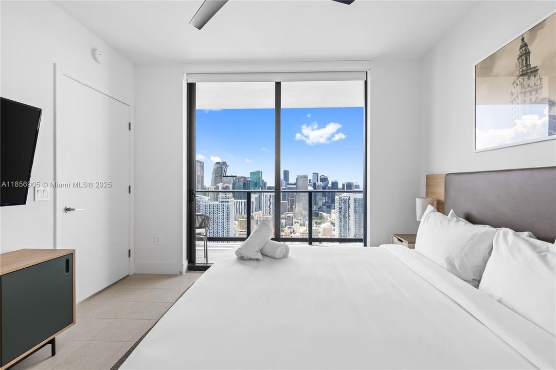 For Sale: $530,000 (1 beds, 1 baths, 505 Square Feet)