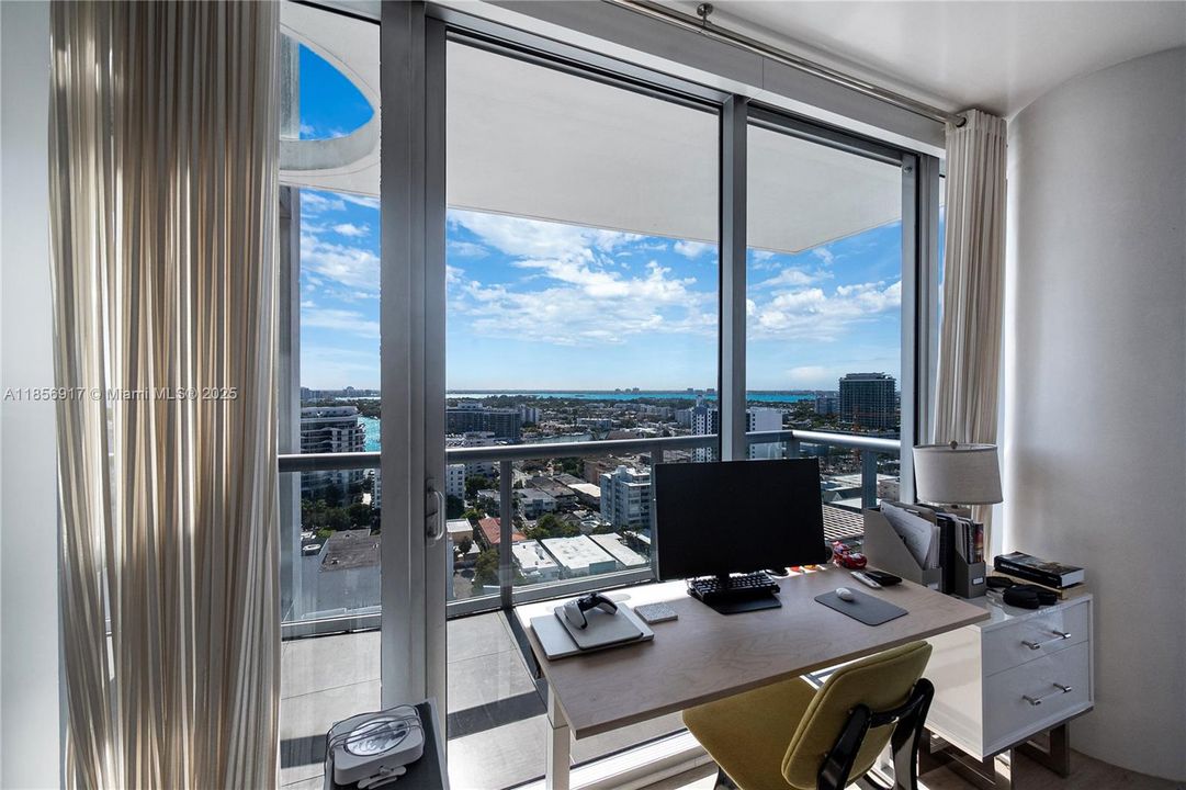 For Sale: $5,550,000 (4 beds, 4 baths, 3155 Square Feet)