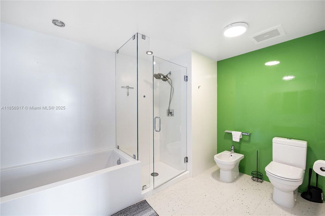 For Sale: $5,550,000 (4 beds, 4 baths, 3155 Square Feet)