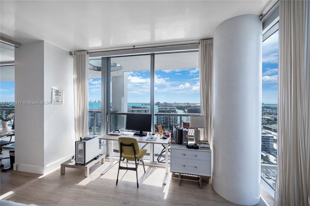 For Sale: $5,550,000 (4 beds, 4 baths, 3155 Square Feet)