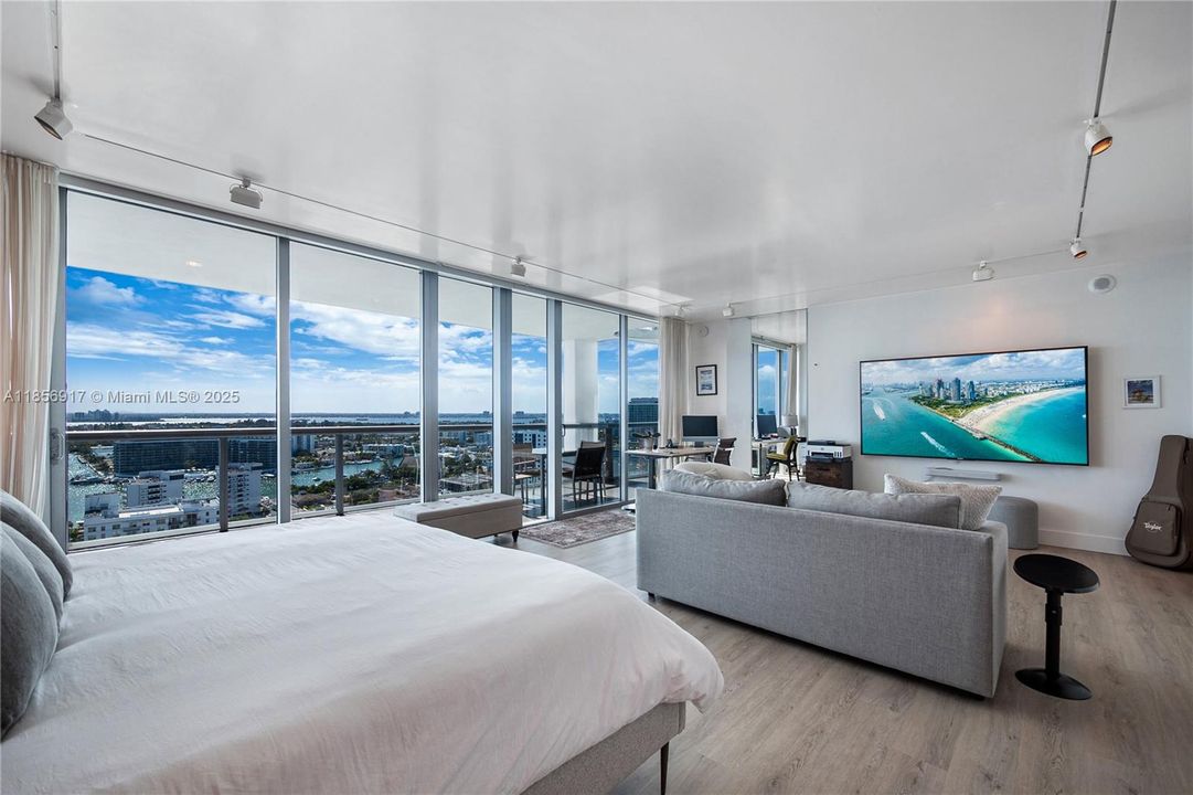 For Sale: $5,550,000 (4 beds, 4 baths, 3155 Square Feet)