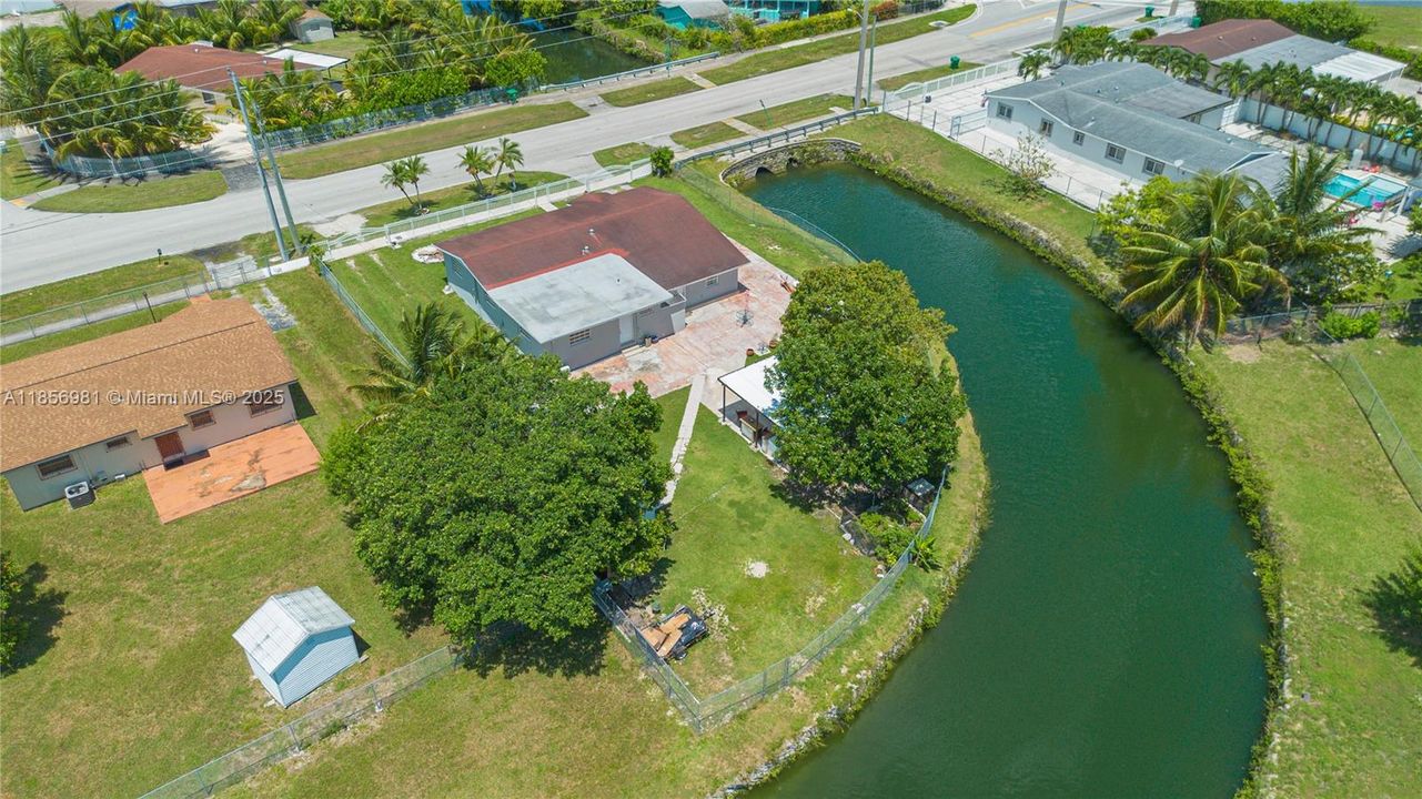 Недавно продано: $650,000 (4 спален, 2 ванн, 1851 Квадратных фут)