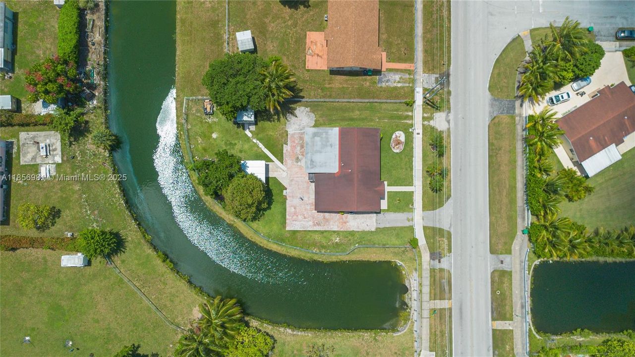 Недавно продано: $650,000 (4 спален, 2 ванн, 1851 Квадратных фут)