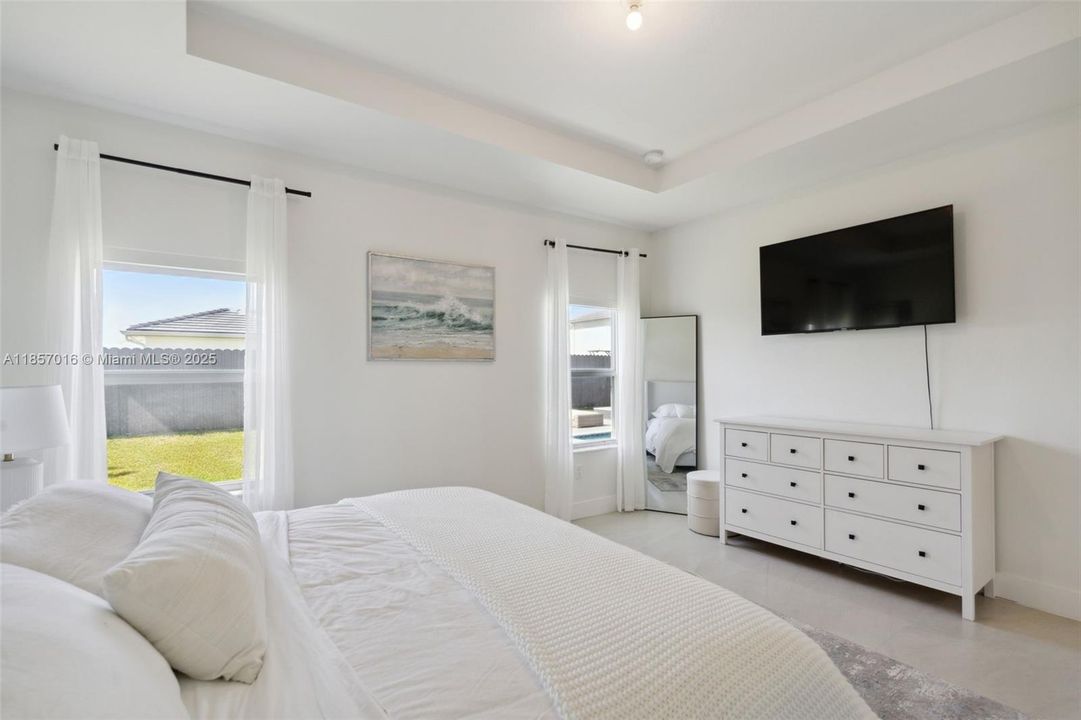 Недавно продано: $1,150,000 (4 спален, 3 ванн, 2412 Квадратных фут)