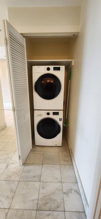 En Venta: $390,000 (1 camas, 1 baños, 664 Pies cuadrados)