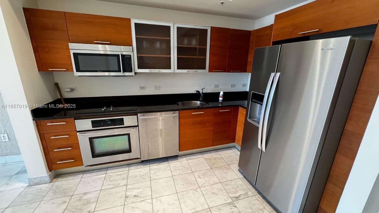 En Venta: $390,000 (1 camas, 1 baños, 664 Pies cuadrados)