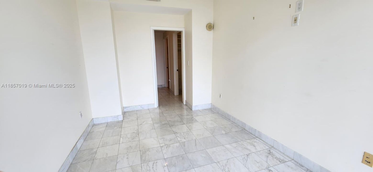 En Venta: $390,000 (1 camas, 1 baños, 664 Pies cuadrados)