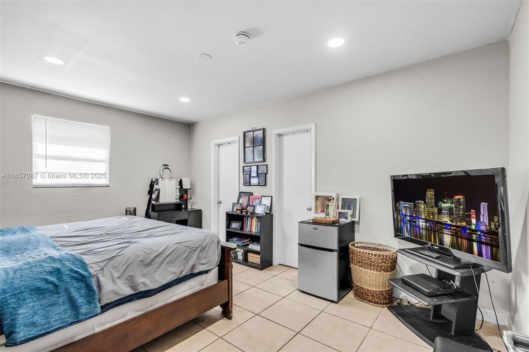 For Sale: $1,079,999 (4 beds, 3 baths, 1748 Square Feet)