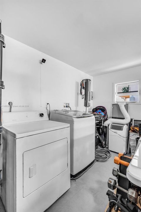 For Sale: $1,079,999 (4 beds, 3 baths, 1748 Square Feet)