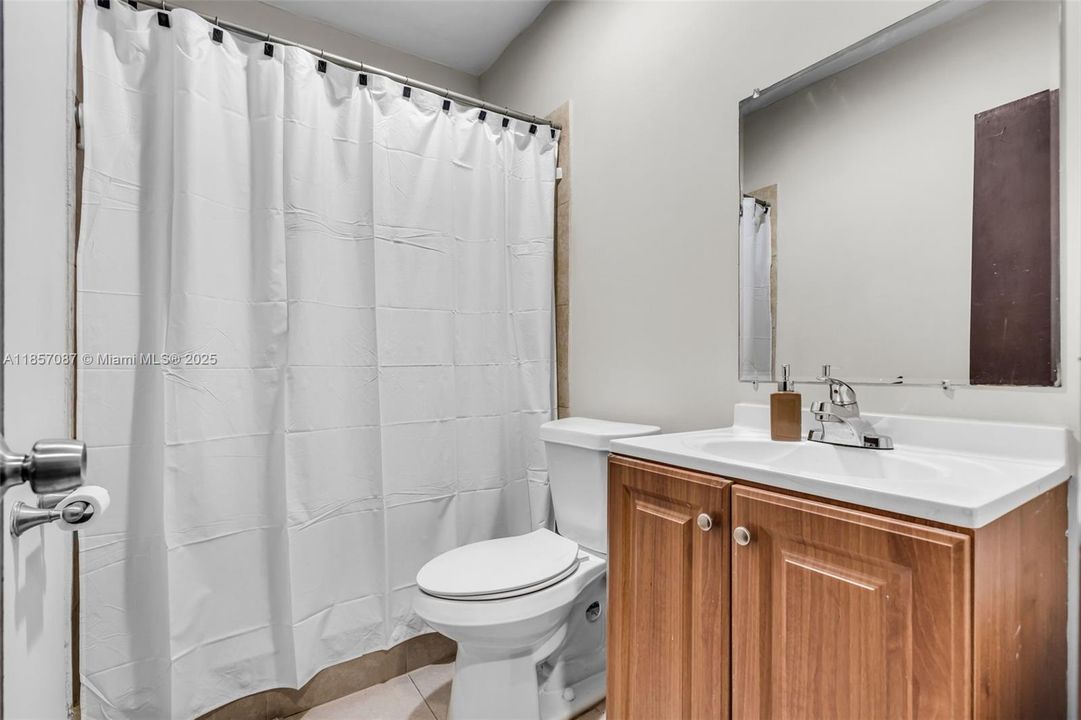 For Sale: $1,079,999 (4 beds, 3 baths, 1748 Square Feet)